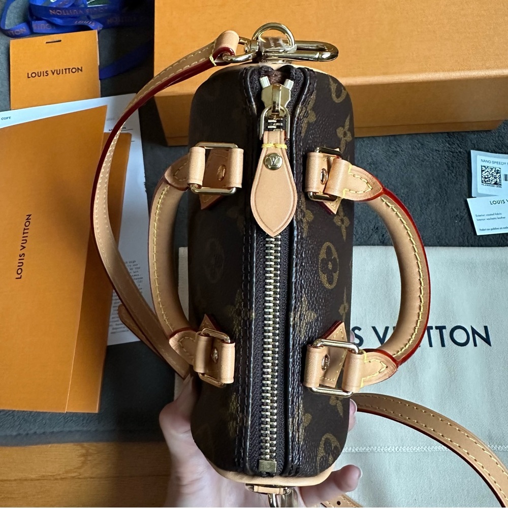 NEW Louis Vuitton LV NANO SPEEDY Monogram 2023 with Removable Adjustable Strap - Picture 2 of 11